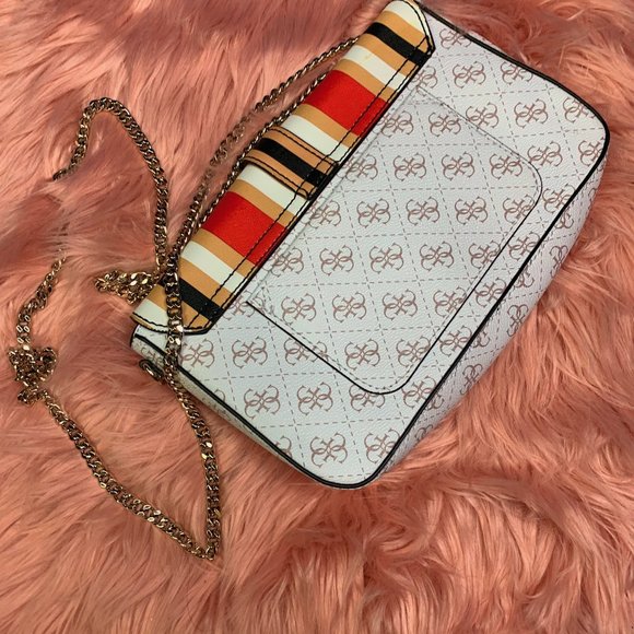 Vintage Guess purse - Picture 2 of 4